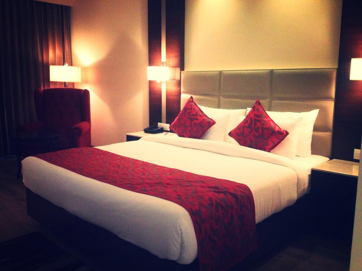 Continent Hotel Nawanshahr Nawashahr Экстерьер фото